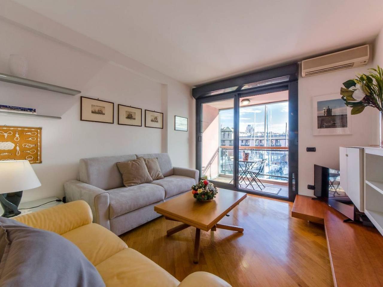 Joivy Exclusive Seaview Flat For 4, In Central Genoa Apartment Exterior photo